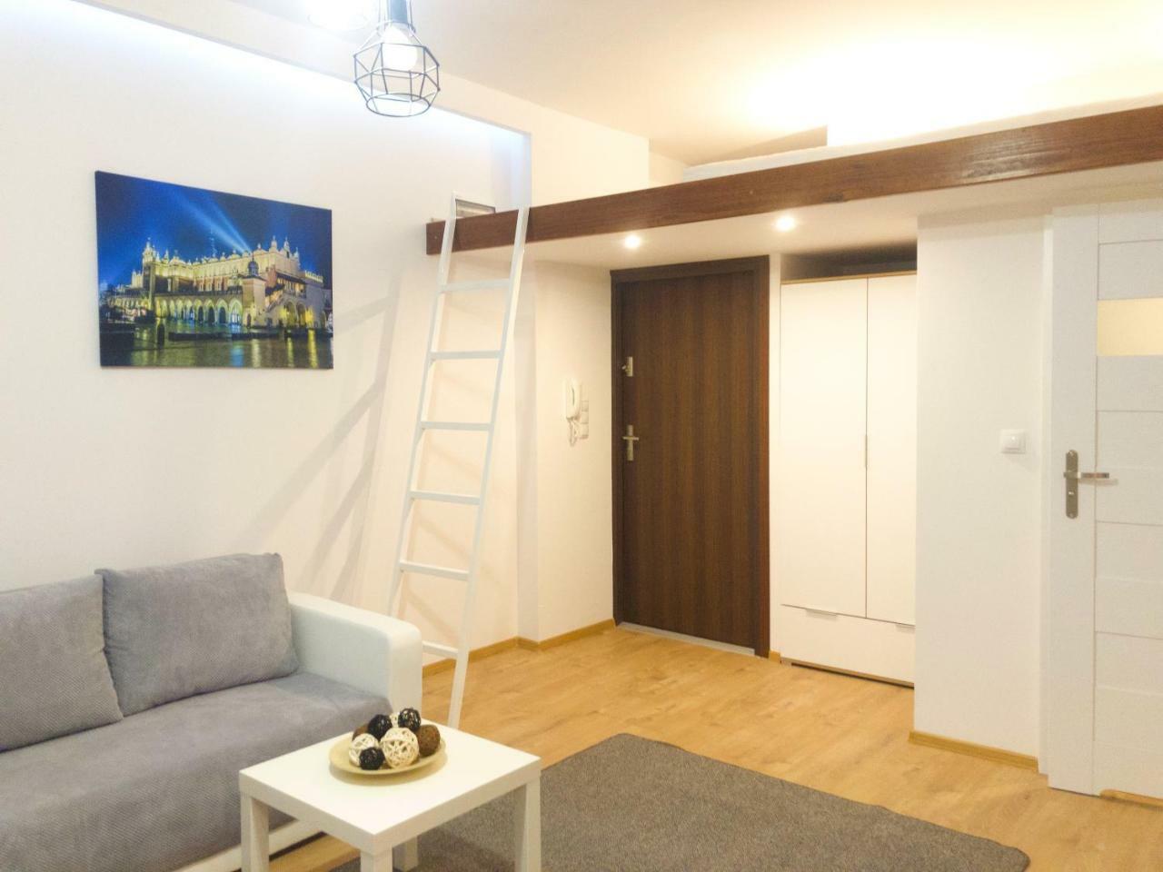 Fox Center Apartment