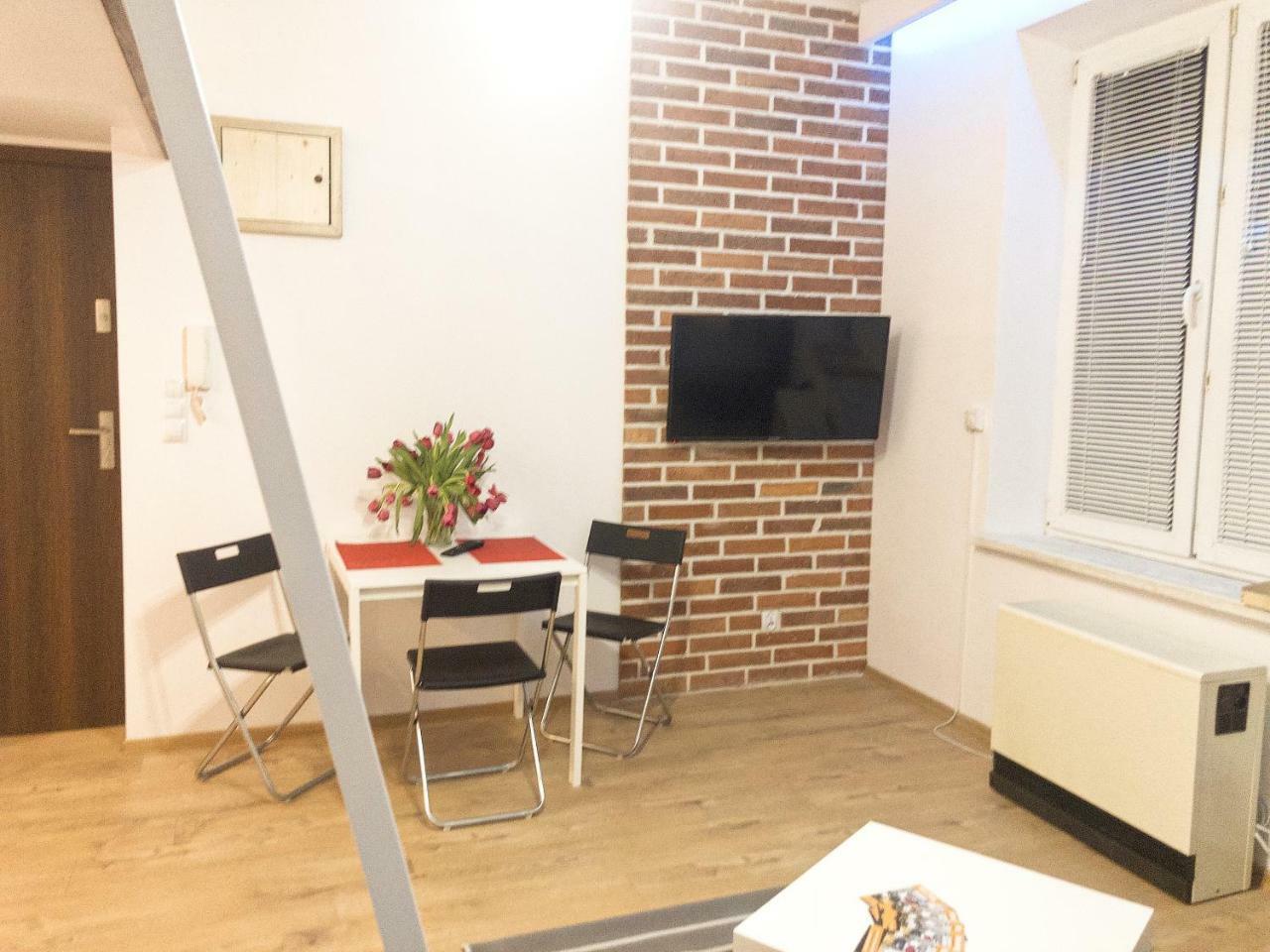 Fox Center Apartment *