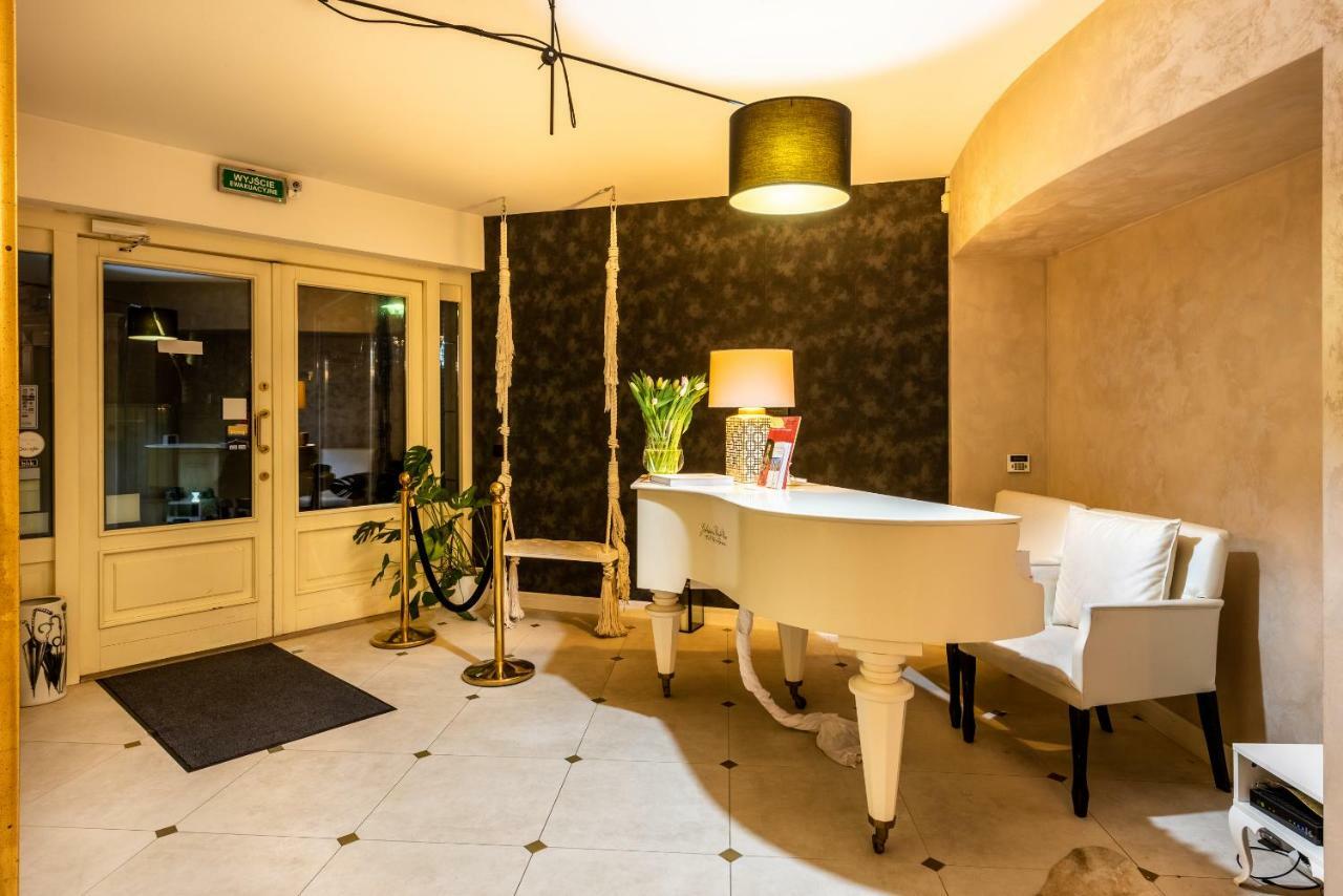 A11 & Spa Dermique Apartment Krakow