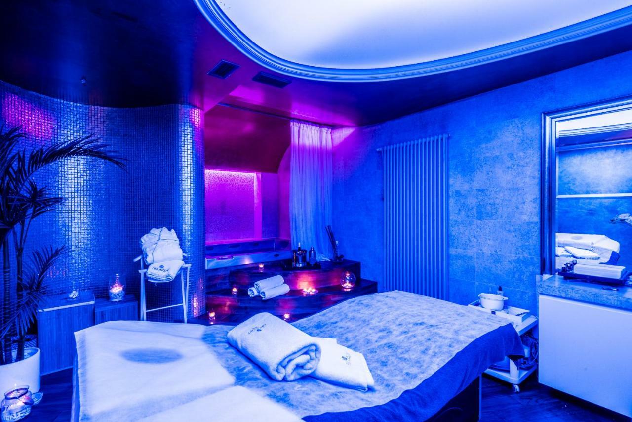 A11 & Spa Dermique Apartment