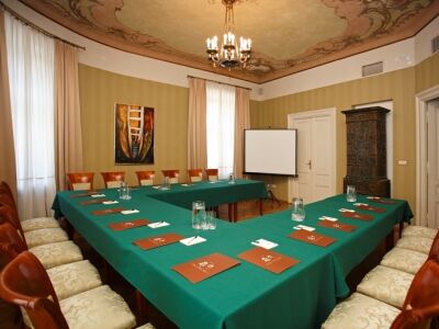 Ostoya Palace Hotel 4*