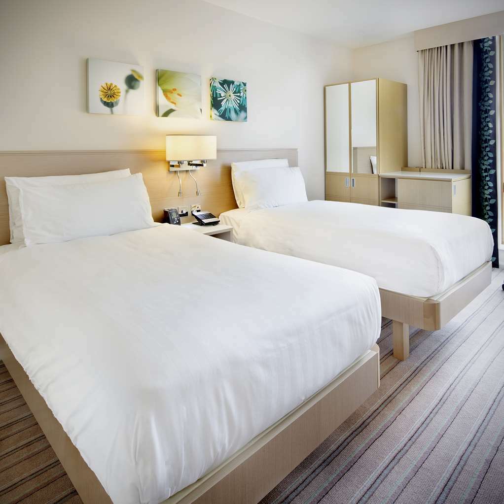 Hilton Garden Airport 4*
