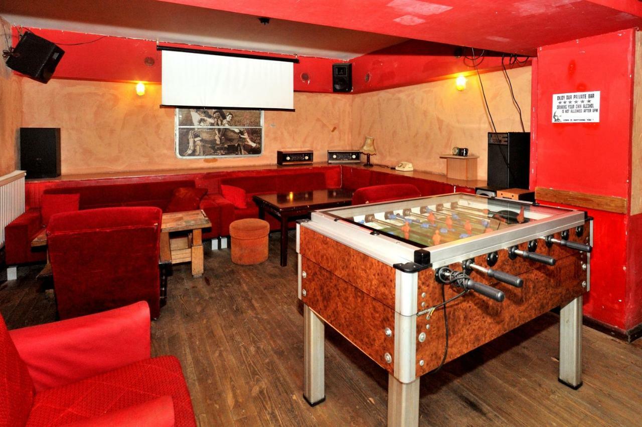 Hostel Good Bye Lenin Pub & Garden *
