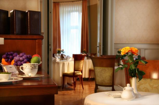 Ostoya Palace Hotel