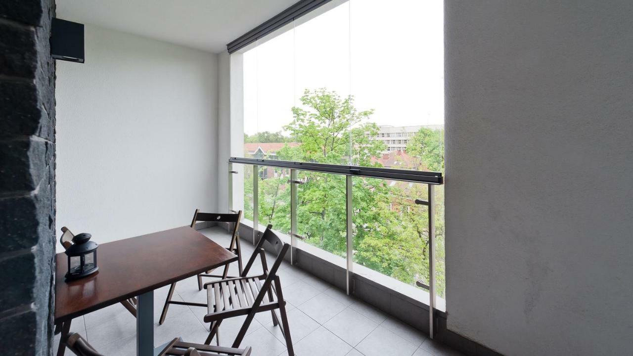 Novum Center Near The Train Station By Sun & Snow Apartment Krakow