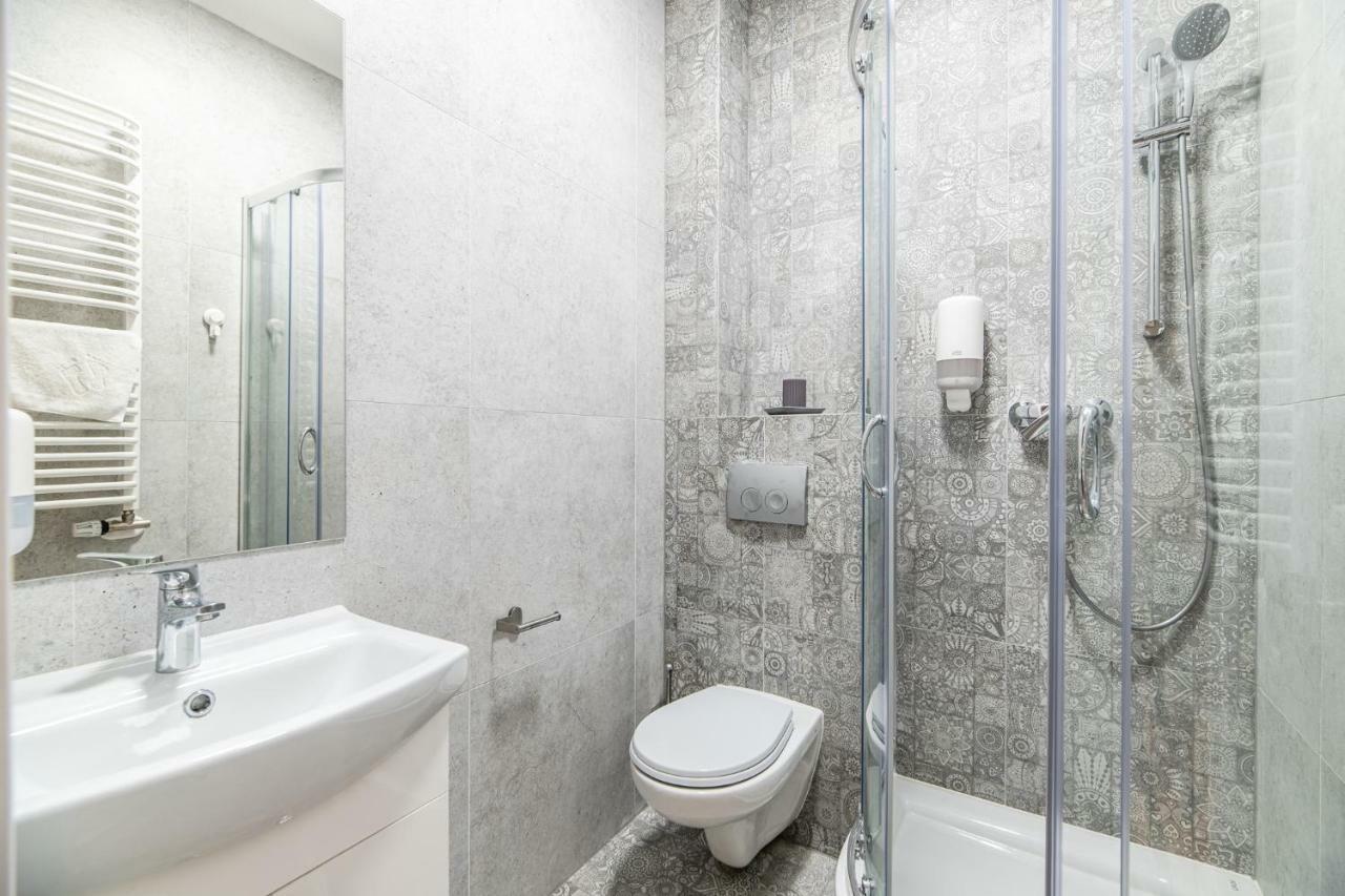 Hotel apartamentowy Lubomirskiego 23 *