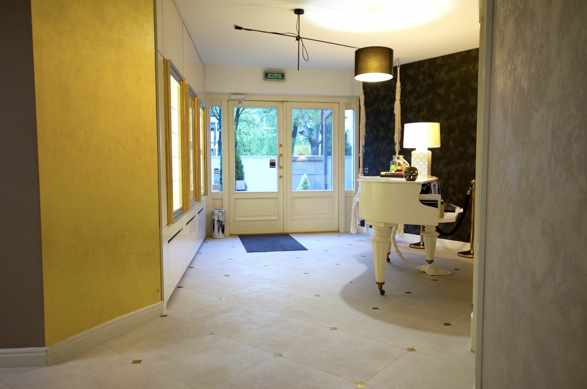 Apartment A11 & Spa Dermique