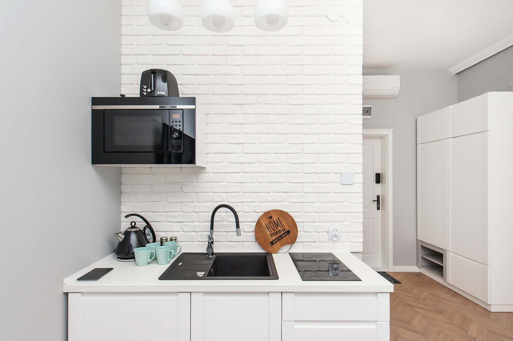 Noble Apartment