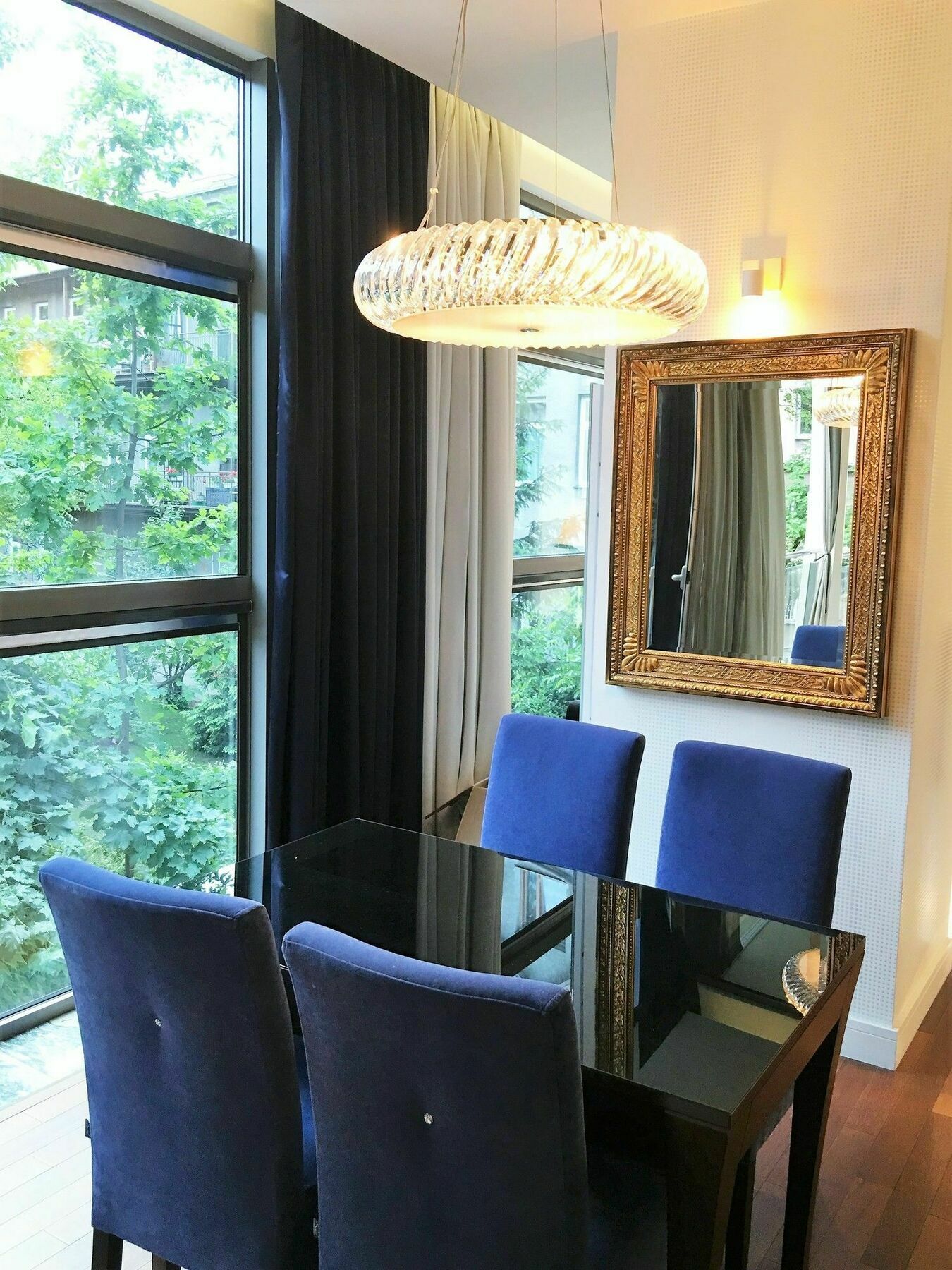Aparthotel Mondrian Luxury & Old Town 5*