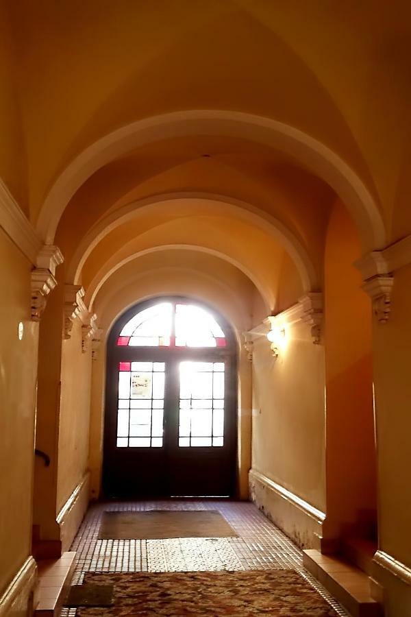 Spacious In The Heart Of Apartment Krakow