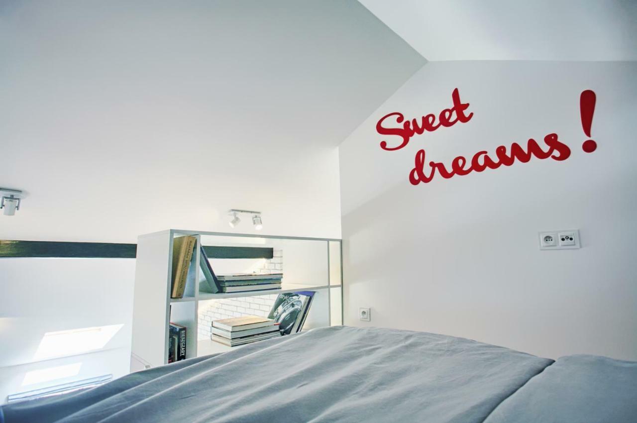 Charming In Old Town Apartment