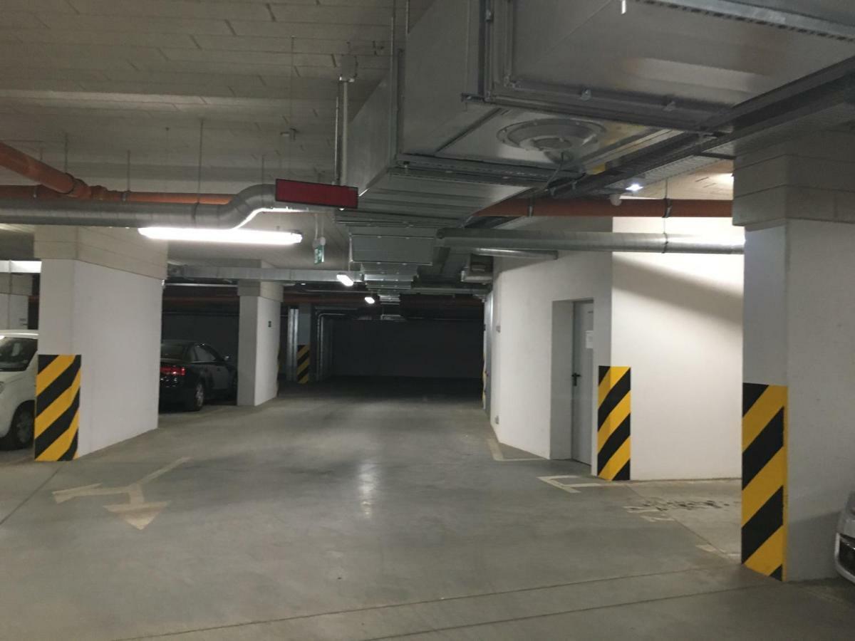 Apartment Shoq With Private Parking Krakau