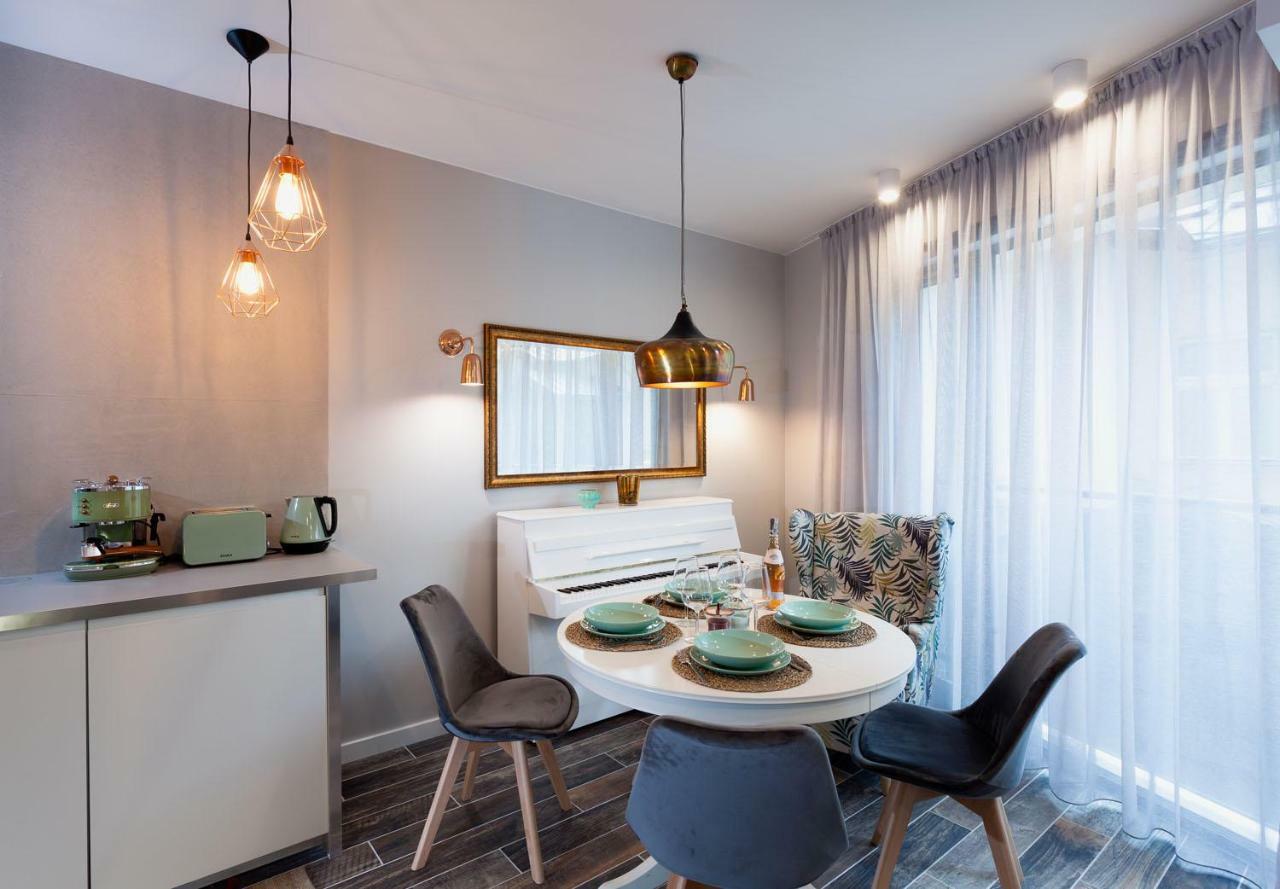 Of The Kings Piano Apartment Krakow