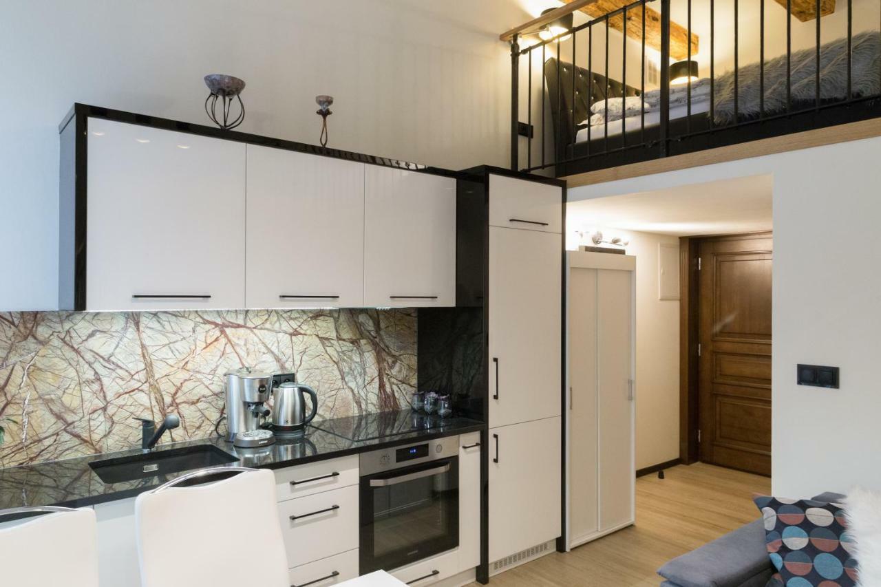 Quiet & High Class Jablonowskich Street Apartment