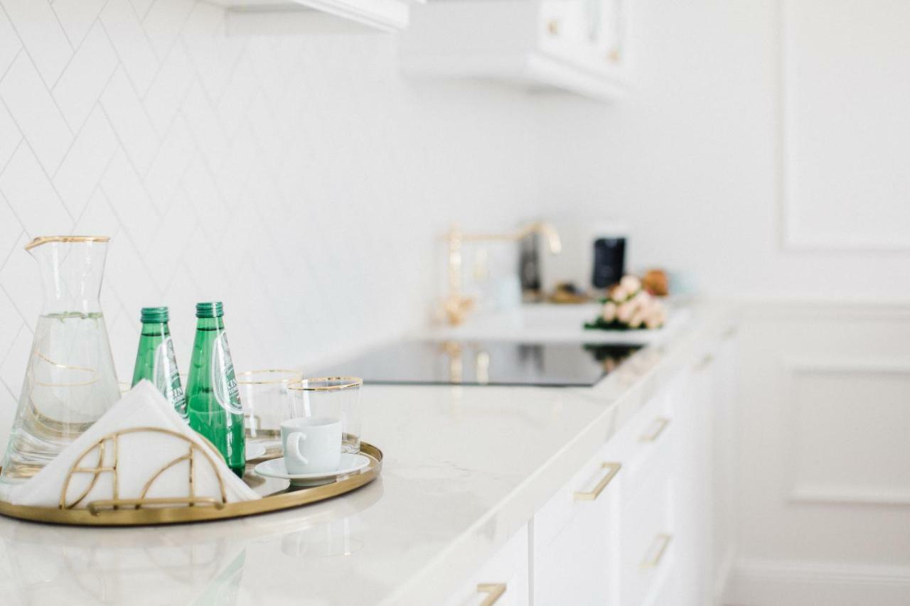 Golden Place Apartment