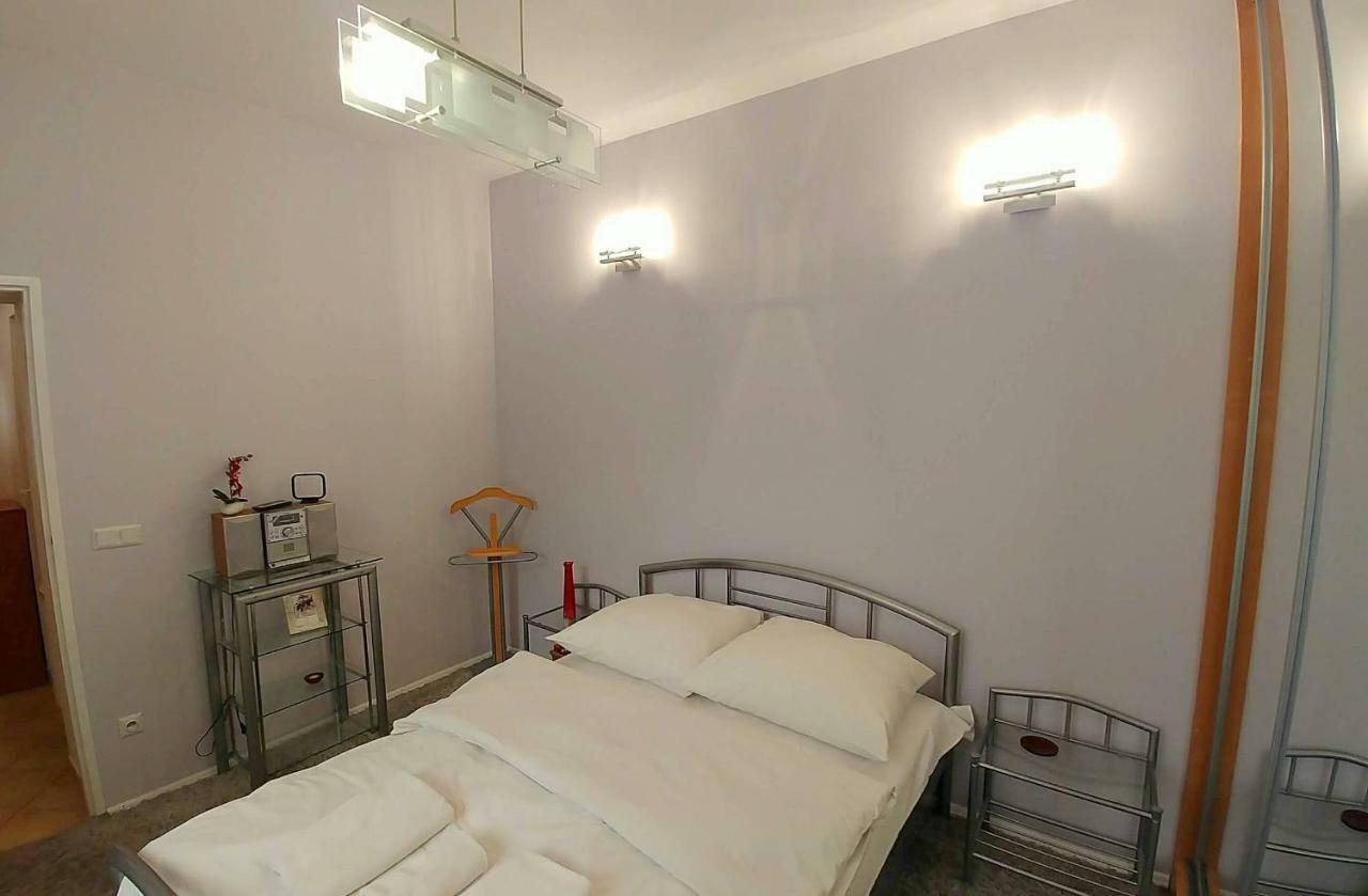 Apartament Oficyna - Bon Turystyczny