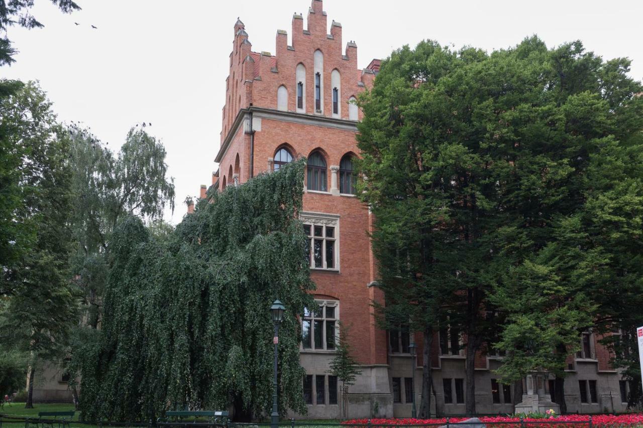 Quiet & High Class Jablonowskich Street Apartment