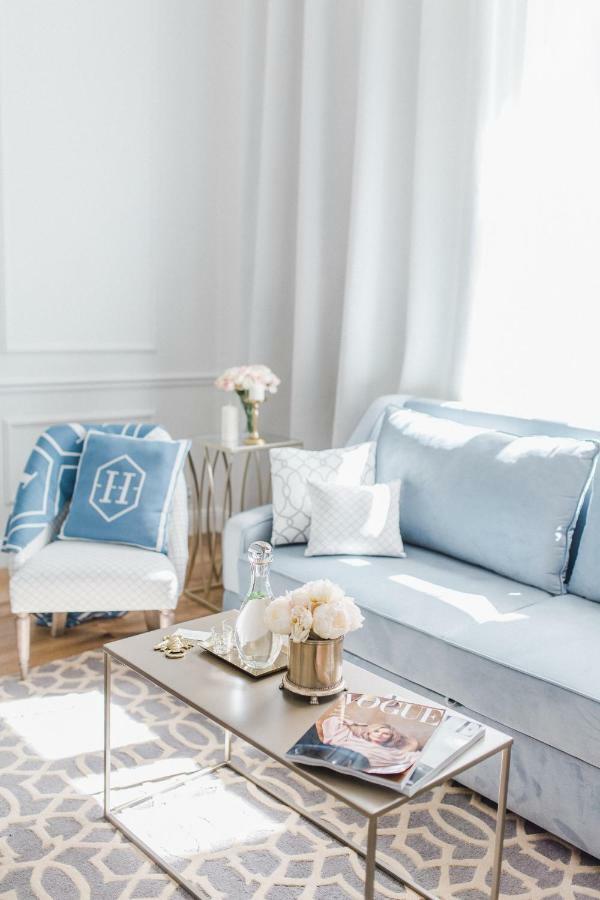 Golden Place Apartment *