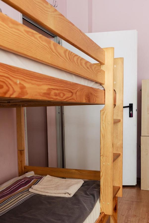 Hostel Heynow Rooms, And In Center