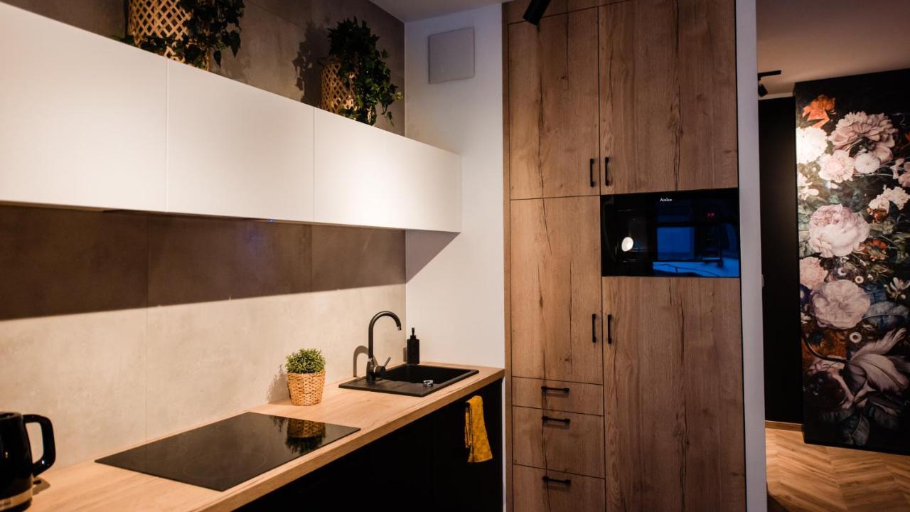 Floral Apartment *