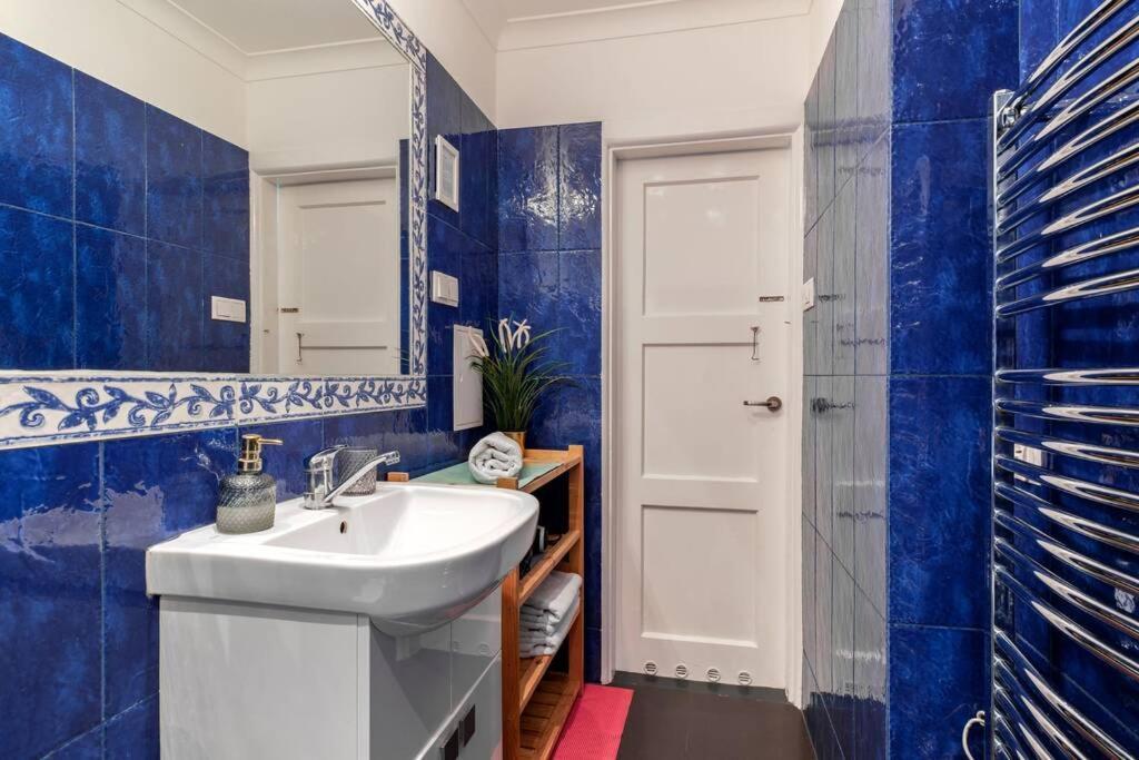 Blue Peace-apartment With Free Parking In Center For 1-6 People Kraków