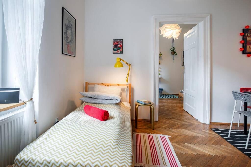 Blue Peace-apartment With Free Parking In Center For 1-6 People * Kraków