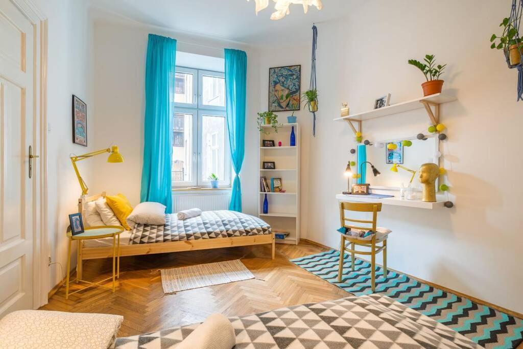 Blue Peace-apartment With Free Parking In Center For 1-6 People Apartament