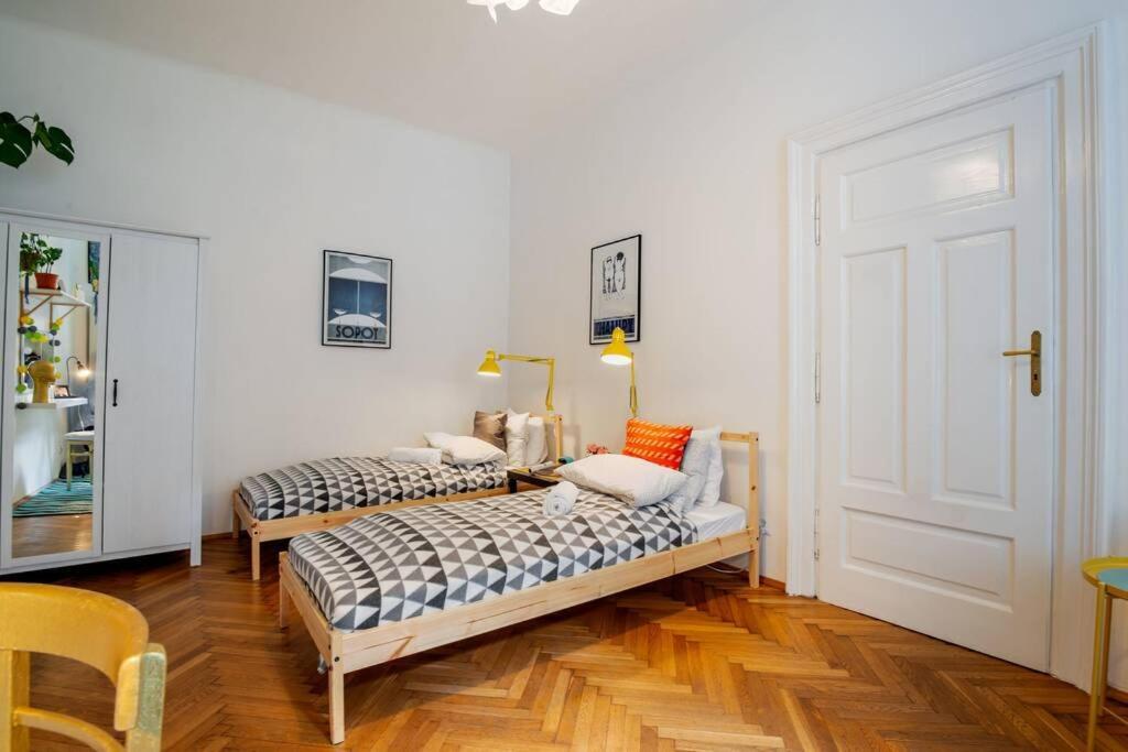 Blue Peace-apartment With Free Parking In Center For 1-6 People Apartament