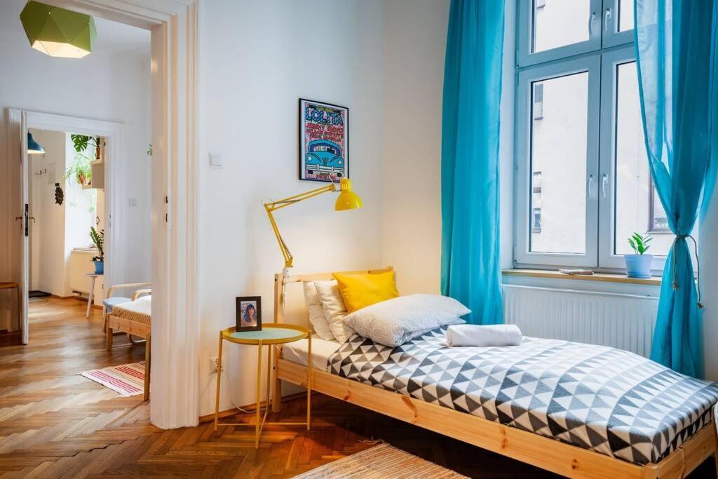 Blue Peace-apartment With Free Parking In Center For 1-6 People Apartament Kraków