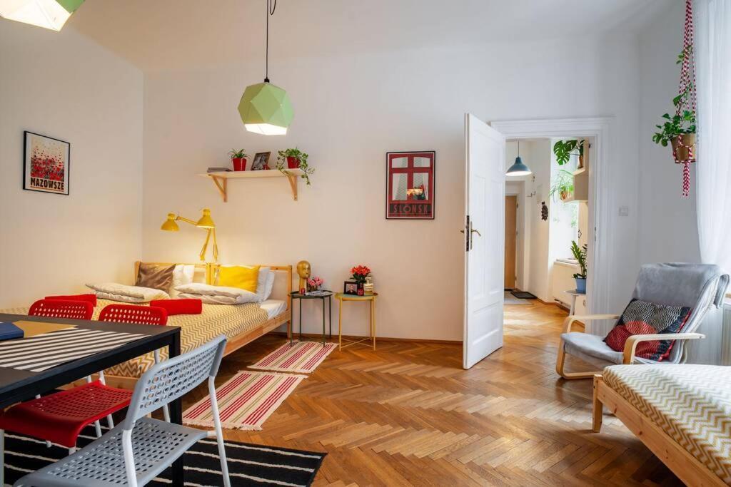 Apartament Blue Peace-apartment With Free Parking In Center For 1-6 People *