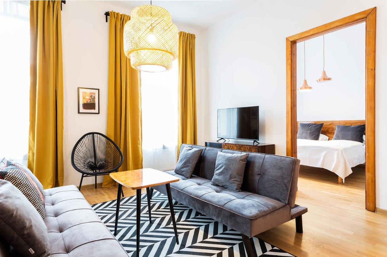 Lupolo Apartment *