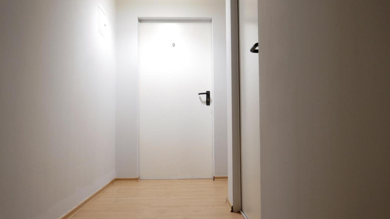 Heynow Rooms, And In Center Hostel *