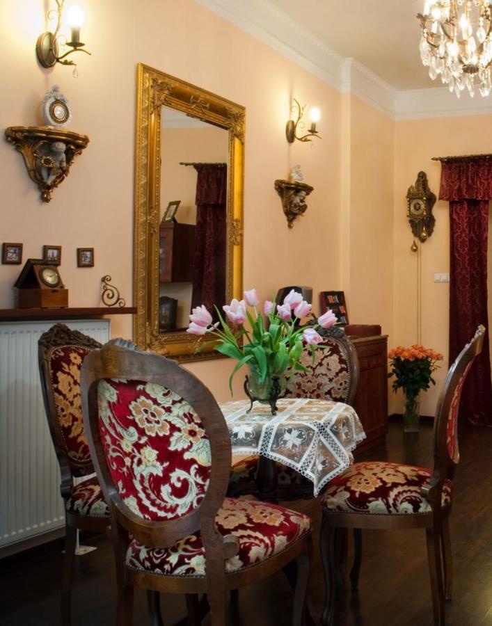 Red Carpet Premium Bed & Breakfast 3*