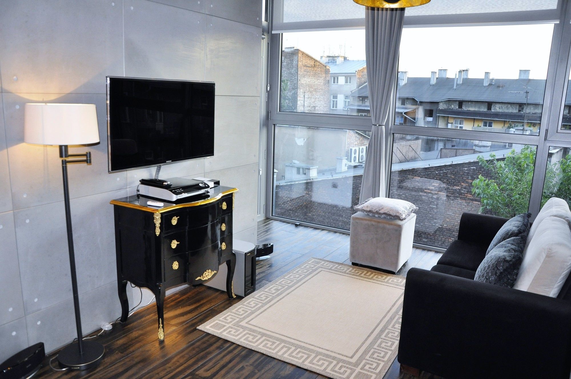 Mondrian Luxury & Old Town Krakow