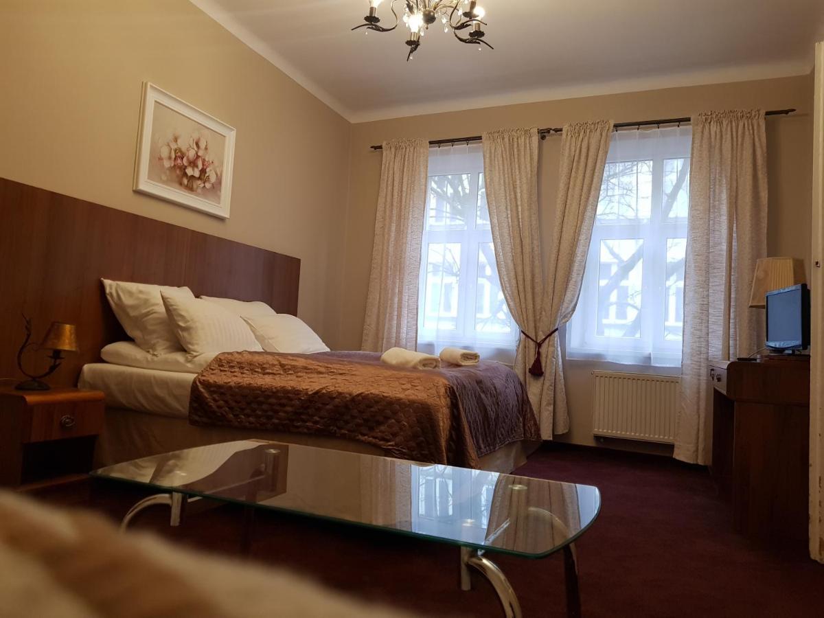 Bed & Breakfast Red Carpet Premium