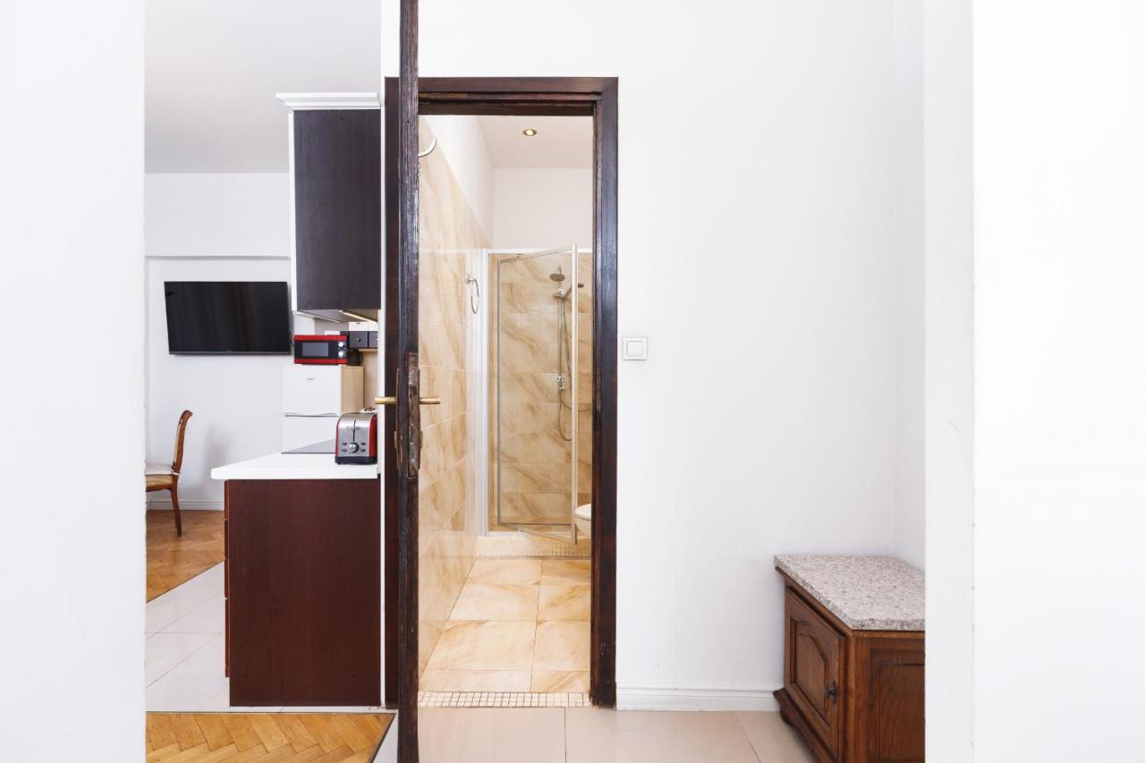 Apartment Cracow Lenartowicza By Renters Krakow