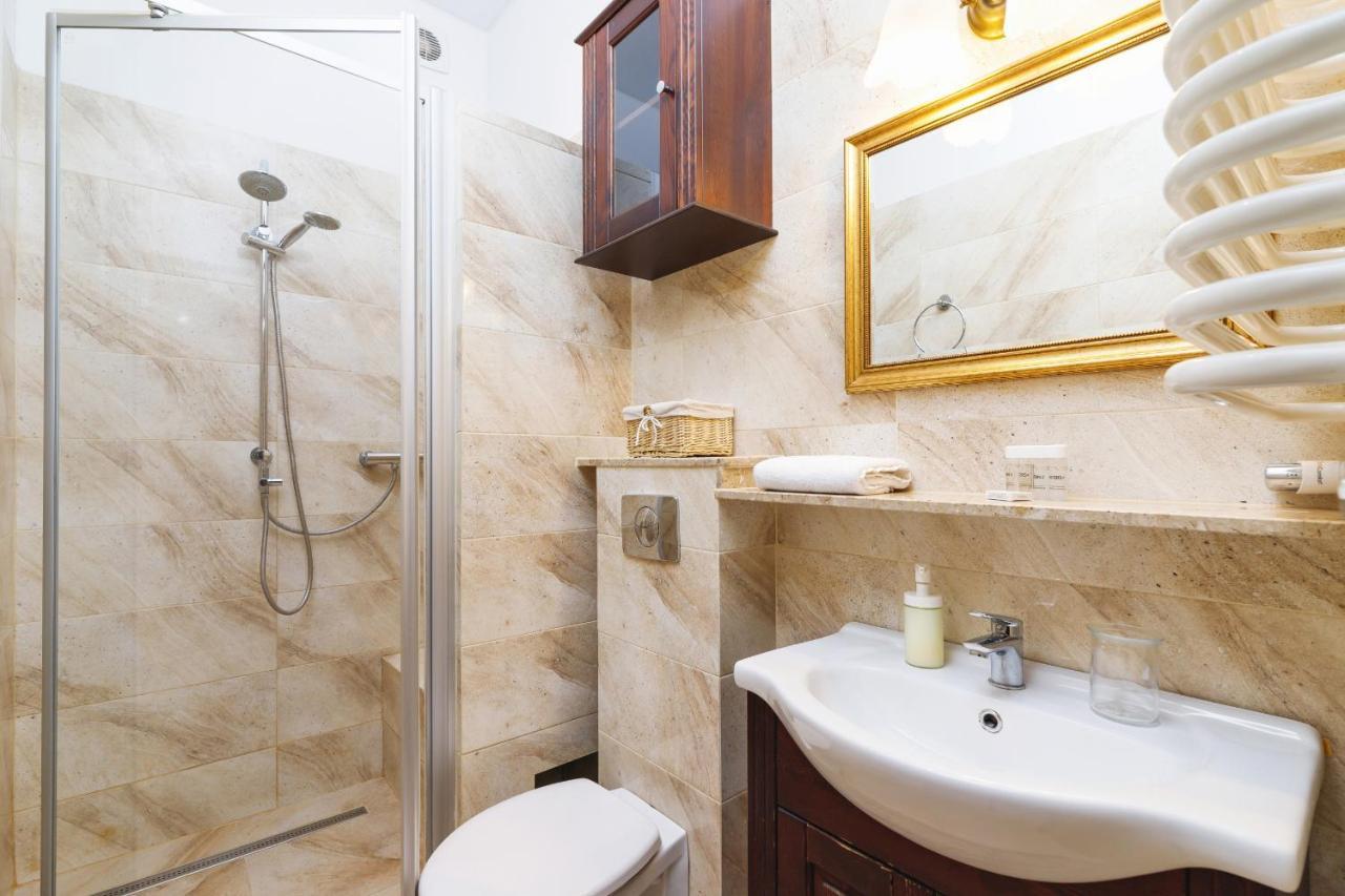 Cracow Lenartowicza By Renters Apartment Krakow