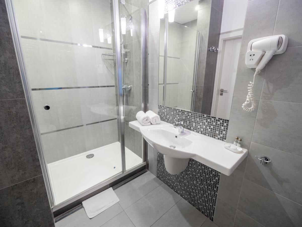 Hotel Miodowa 3*