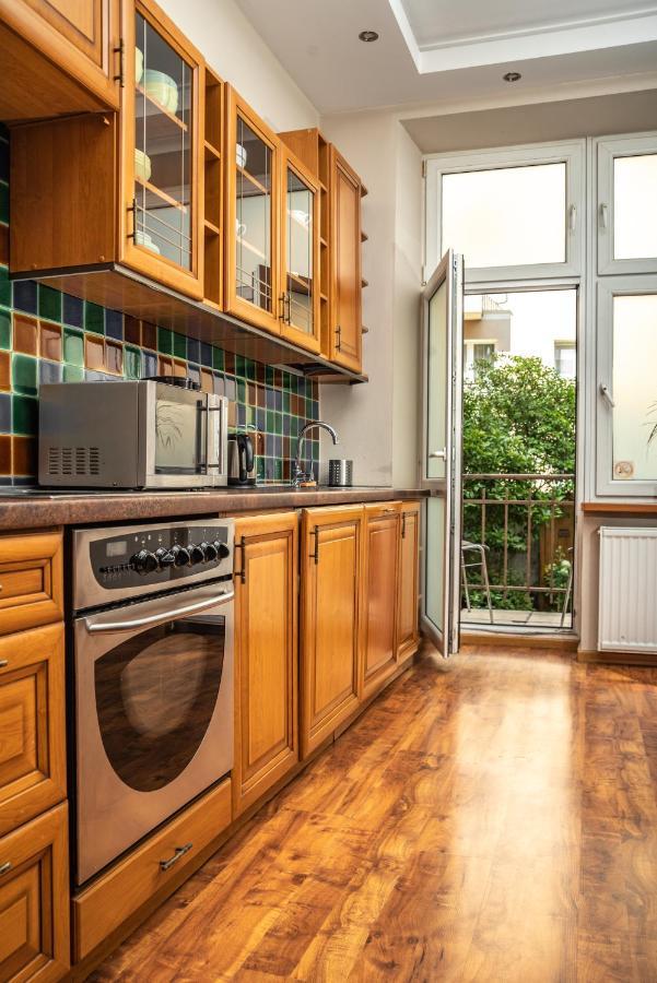 Apartment Splendor