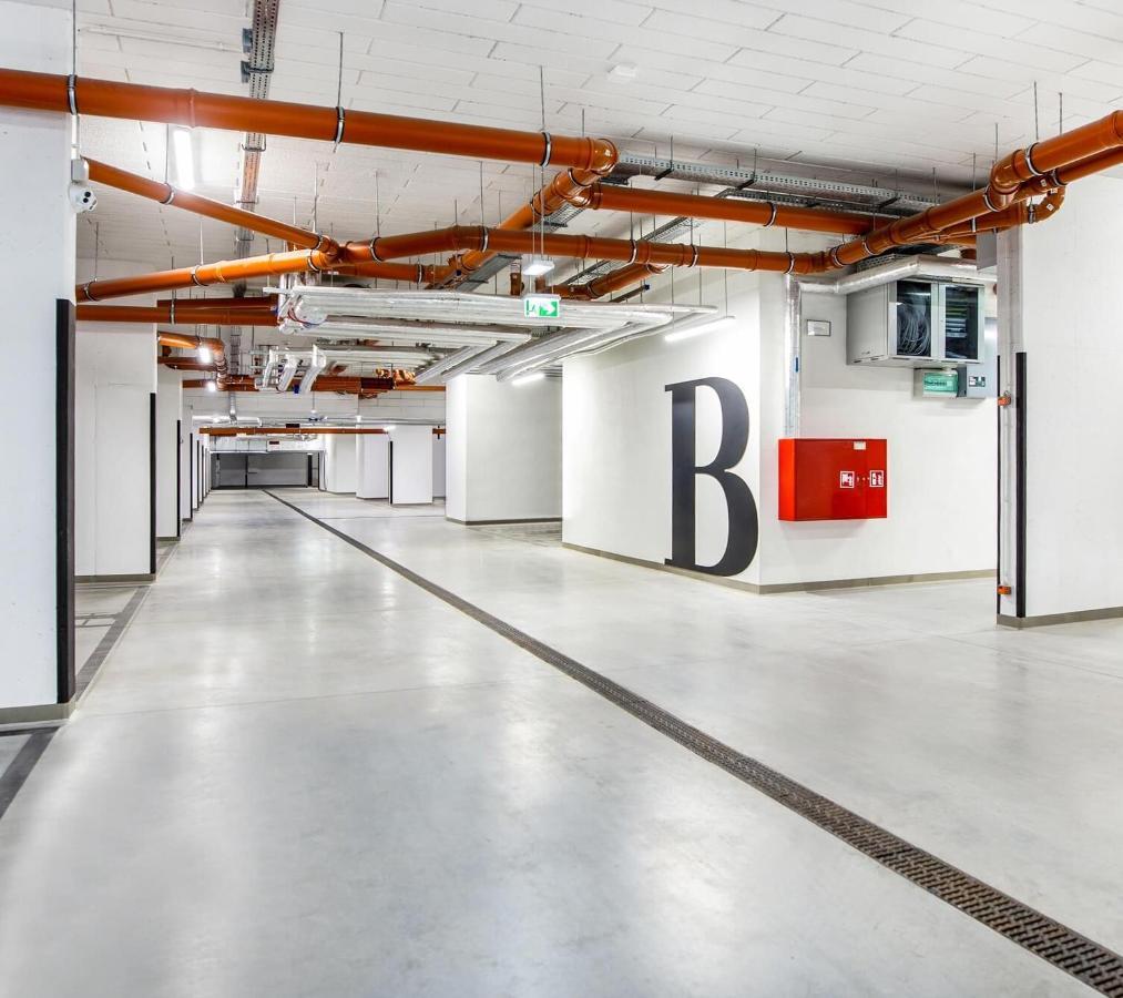 Marvels Place With Parking And Ac