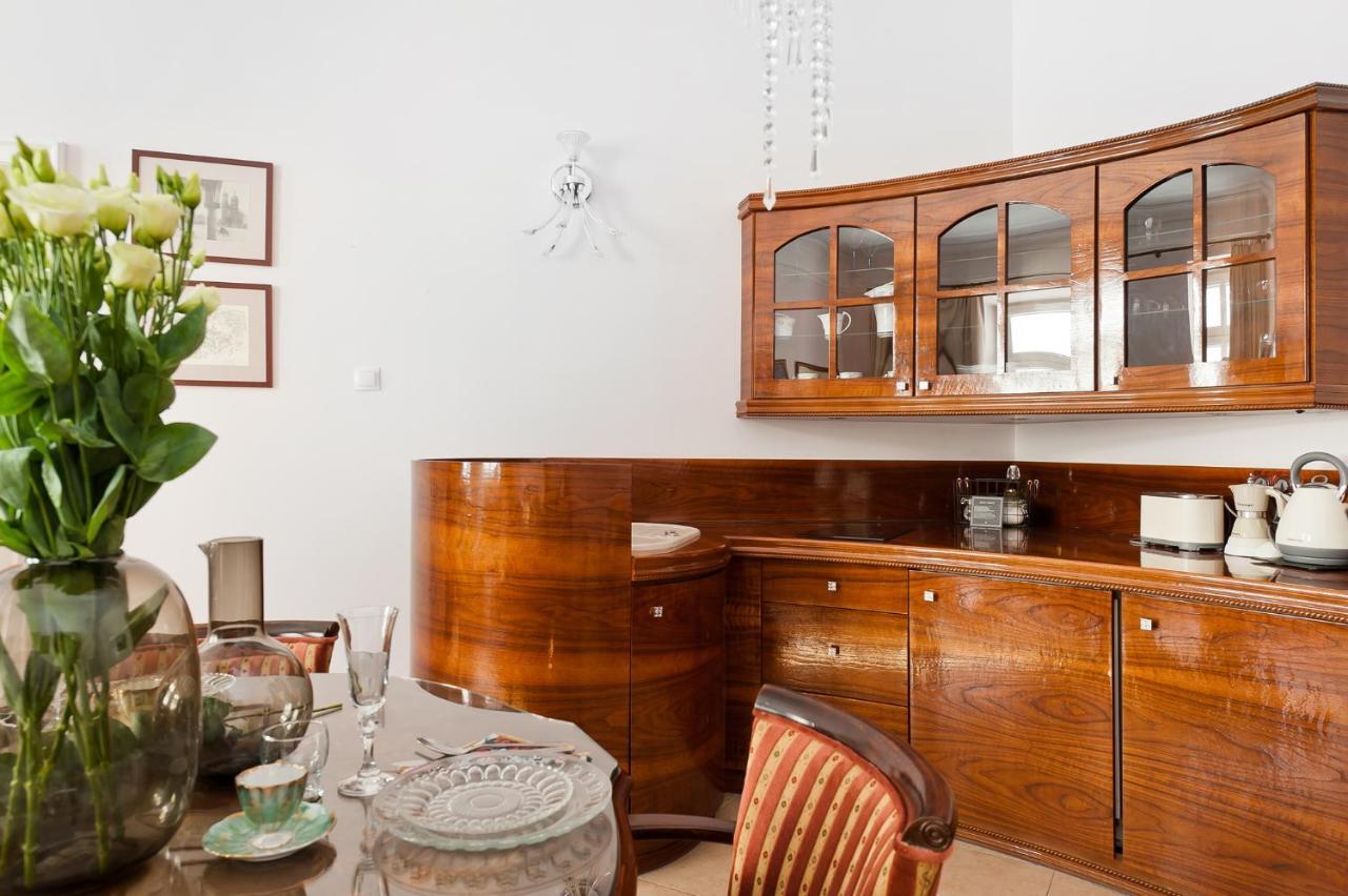 Cracovian By Loft Affair *