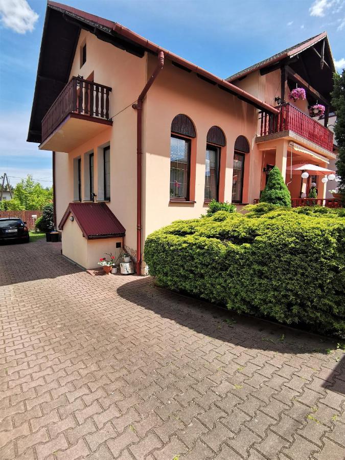 Bed & Breakfast Dom Pod Tujami *
