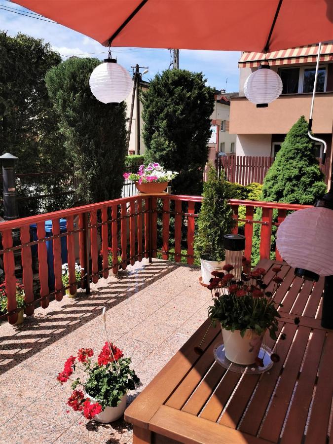 Bed & Breakfast Dom Pod Tujami *