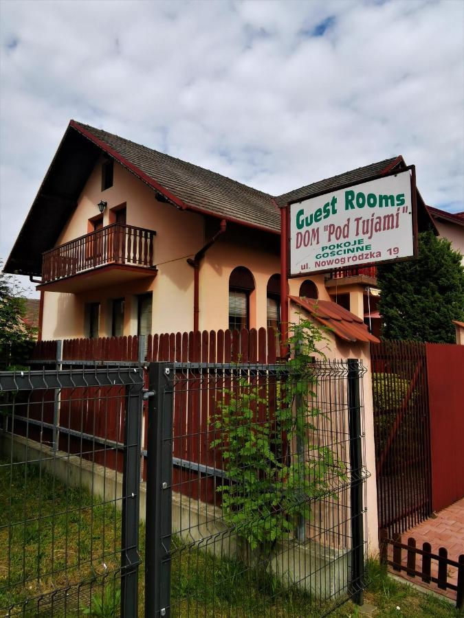 Dom Pod Tujami Bed & Breakfast Krakow